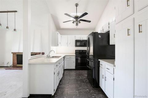13085 Elgin Dr, Denver, CO 80239 photo 8