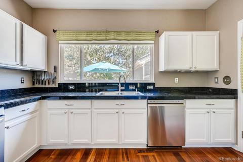 8043 E Harvard Cir, Denver, CO 80231 photo 10
