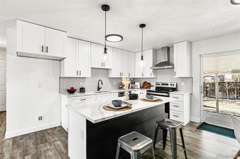 8755 Everett Cir, Arvada, CO 80005 photo 12