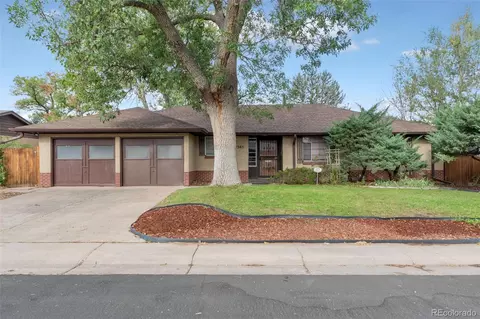 4565 S Lipan Ct, Englewood, CO 80110