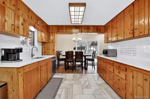 Kitchen - 25807 Snyder Ave, Conifer, CO 80433 photo 1 of 3