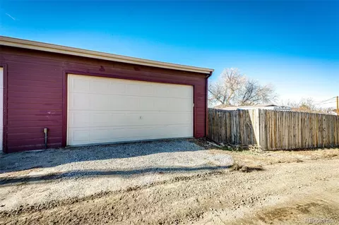 574 4th St, Bennett, CO 80102 photo 5