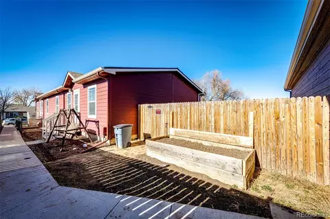 574 4th St, Bennett, CO 80102