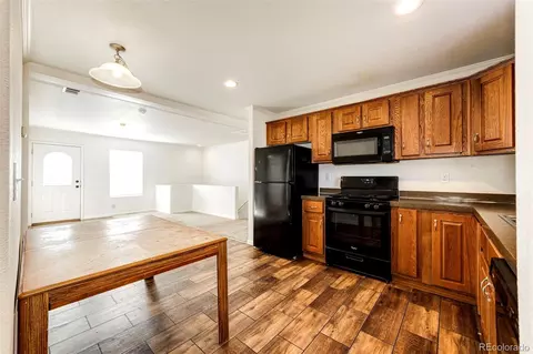 574 4th St, Bennett, CO 80102 photo 9