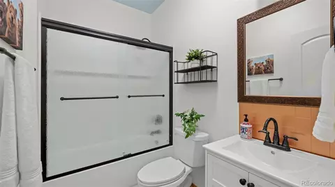Bath - 23660 E Garrett Rd, Calhan, CO 80808 photo 1 of 5