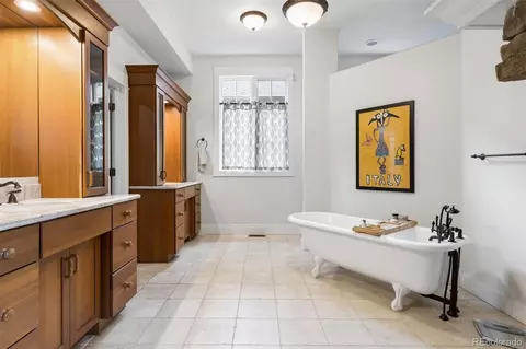 Bath - 3660 E Warren Ave, Denver, CO 80210 photo 2 of 4
