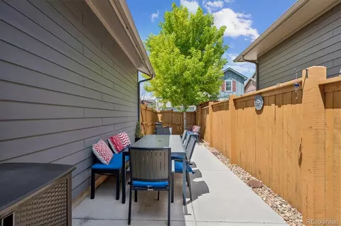Exterior - 11399 E 25th Dr, Aurora, CO 80010 photo 5 of 8