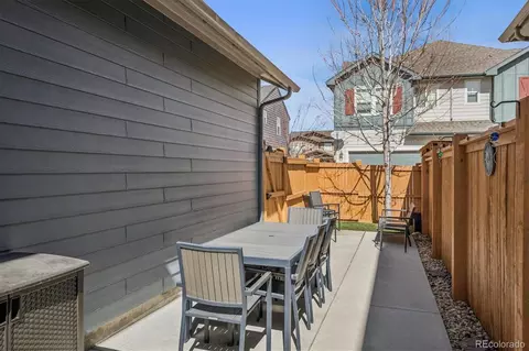 Exterior - 11399 E 25th Dr, Aurora, CO 80010 photo 2 of 6