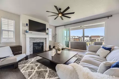 Living - 7253 S Valleyhead Ct, Aurora, CO 80016 photo 1 of 2