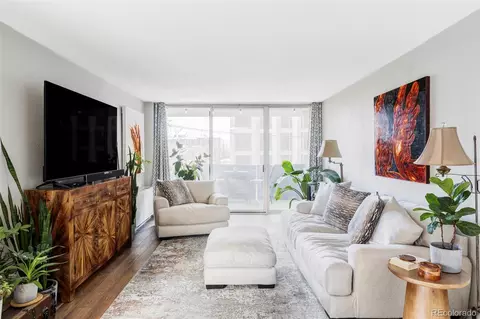 909 N Logan St #3A, Denver, CO 80203