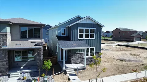 5976 N Lisbon St, Aurora, CO 80019