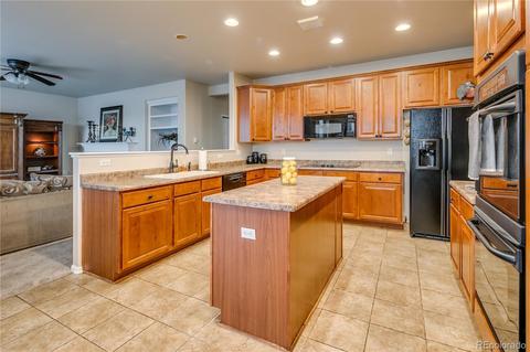 21181 E Flora Pl, Aurora, CO 80013 photo 12