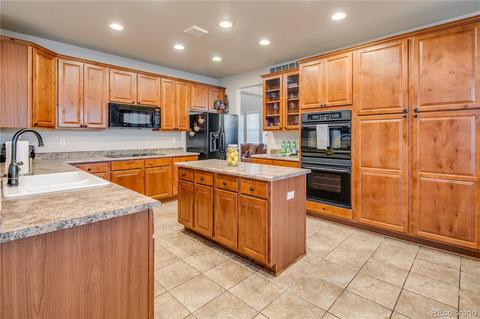 21181 E Flora Pl, Aurora, CO 80013 photo 11