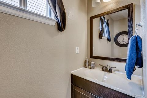 4847 Duluth Ct, Denver, CO 80239 photo 15