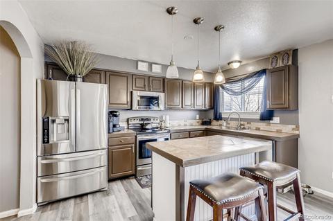 4847 Duluth Ct, Denver, CO 80239 photo 8