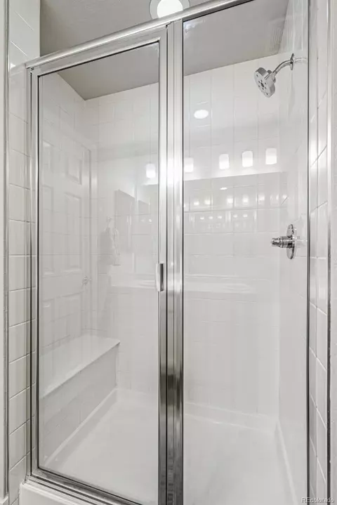 Bath - 16282 E 47th Pl, Denver, CO 80239 photo 3 of 5