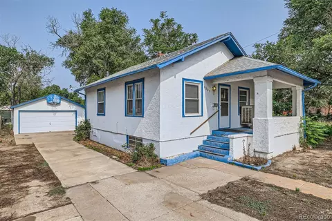 2221 Oakland Ave, Pueblo, CO 81004