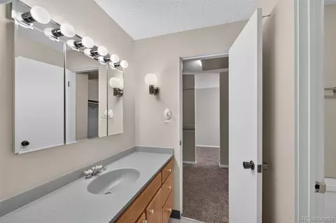 6434 E Bates Ave, Denver, CO 80222 photo 21