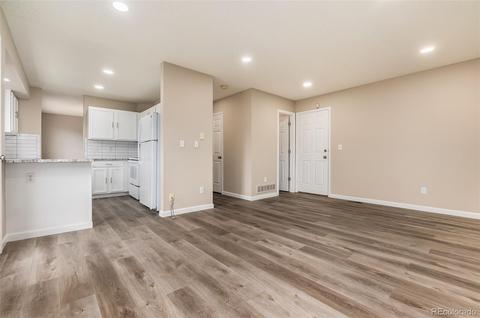 4946 Eugene Ct, Denver, CO 80239 photo 13