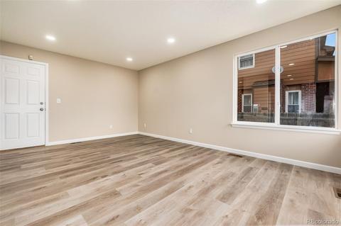 4946 Eugene Ct, Denver, CO 80239 photo 12