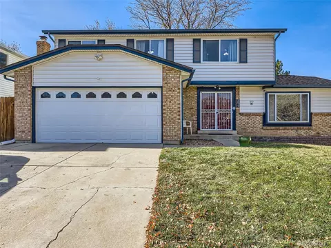 3813 S Bahama St, Aurora, CO 80013