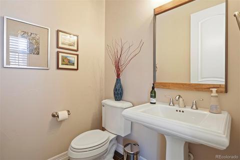 8725 E 34th Pl, Denver, CO 80238 photo 6