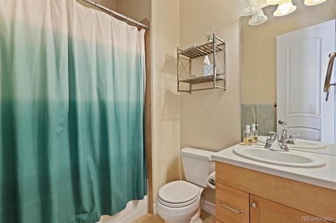 8725 E 34th Pl, Denver, CO 80238 photo 17