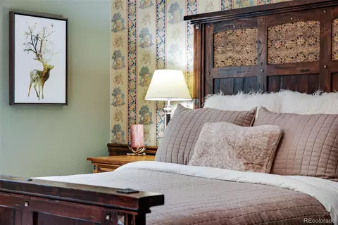Bedroom - 25257 Snyder Ave, Conifer, CO 80433 photo 4 of 5