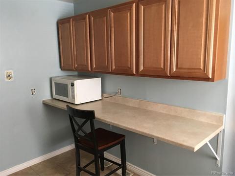 865 Newark St, Aurora, CO 80010 photo 5
