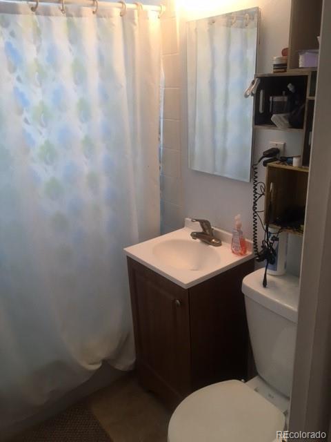 865 Newark St, Aurora, CO 80010 photo 9