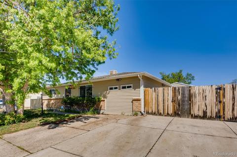 5544 Abilene St, Denver, CO 80239 photo 2