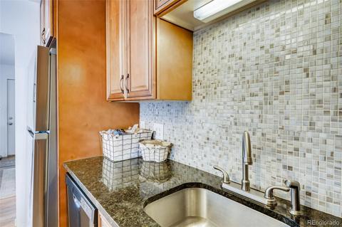 5544 Abilene St, Denver, CO 80239 photo 11