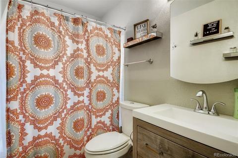 5544 Abilene St, Denver, CO 80239 photo 14