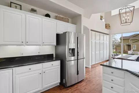 Kitchen - 20709 Euclid Dr, Centennial, CO 80016 photo 3 of 4