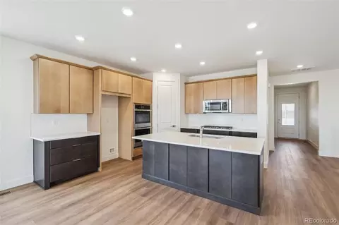 6384 E 154th Pl, Thornton, CO 80602 photo 9