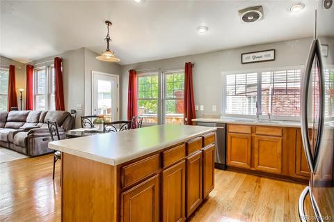 20422 E Duke Dr, Aurora, CO 80013 photo 4