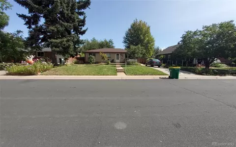 5620 S Greenwood St, Littleton, CO 80120