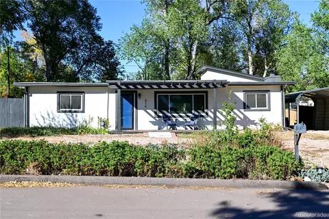 614 Kinnikinnik Dr, Colorado Springs, CO 80905