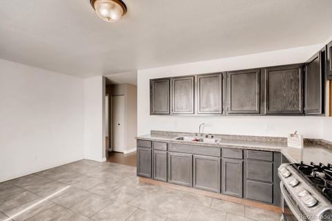 5144 Carson St, Denver, CO 80239 photo 4
