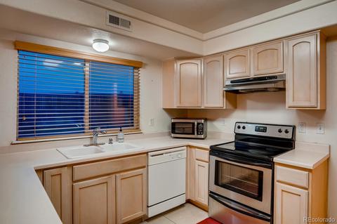 21518 E 38th Pl, Denver, CO 80249 photo 11