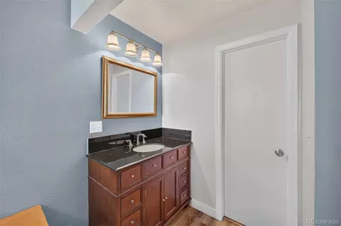 Bath - 17423 E Prentice Cir, Aurora, CO 80015 photo 2 of 3
