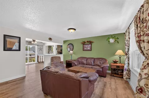 Living - 17423 E Prentice Cir, Aurora, CO 80015 photo 2 of 2