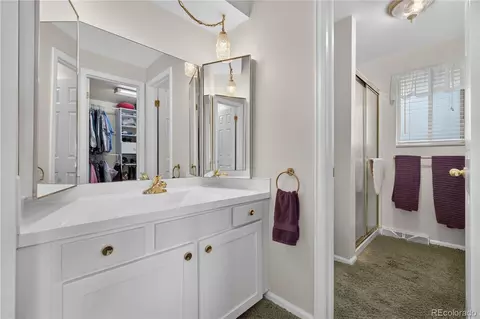 Bath - 6371 E Dickenson Pl, Denver, CO 80222 photo 2 of 5