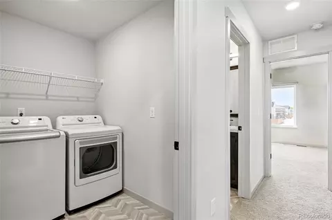 260 E 4th St, Berthoud, CO 80513 photo 9