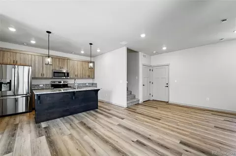 260 E 4th St, Berthoud, CO 80513 photo 4