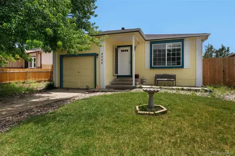 4555 Hollyridge Dr, Colorado Springs, CO 80916