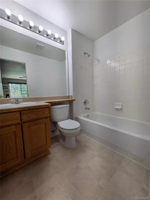 Bath - 19613 E 39th Ave, Denver, CO 80249 photo 5 of 7