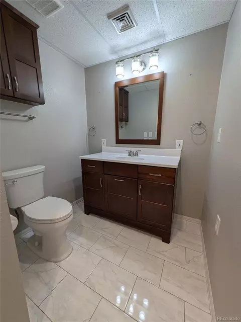 Bath - 19613 E 39th Ave, Denver, CO 80249 photo 6 of 7