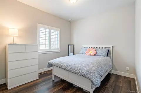 Bedroom - 9962 E 60th Ave, Denver, CO 80238 photo 5 of 9