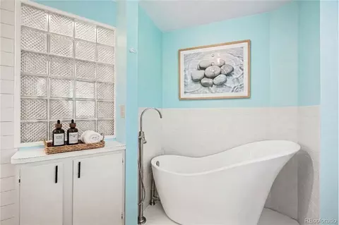 Bath - 8095 E Lehigh Ave, Denver, CO 80237 photo 2 of 4